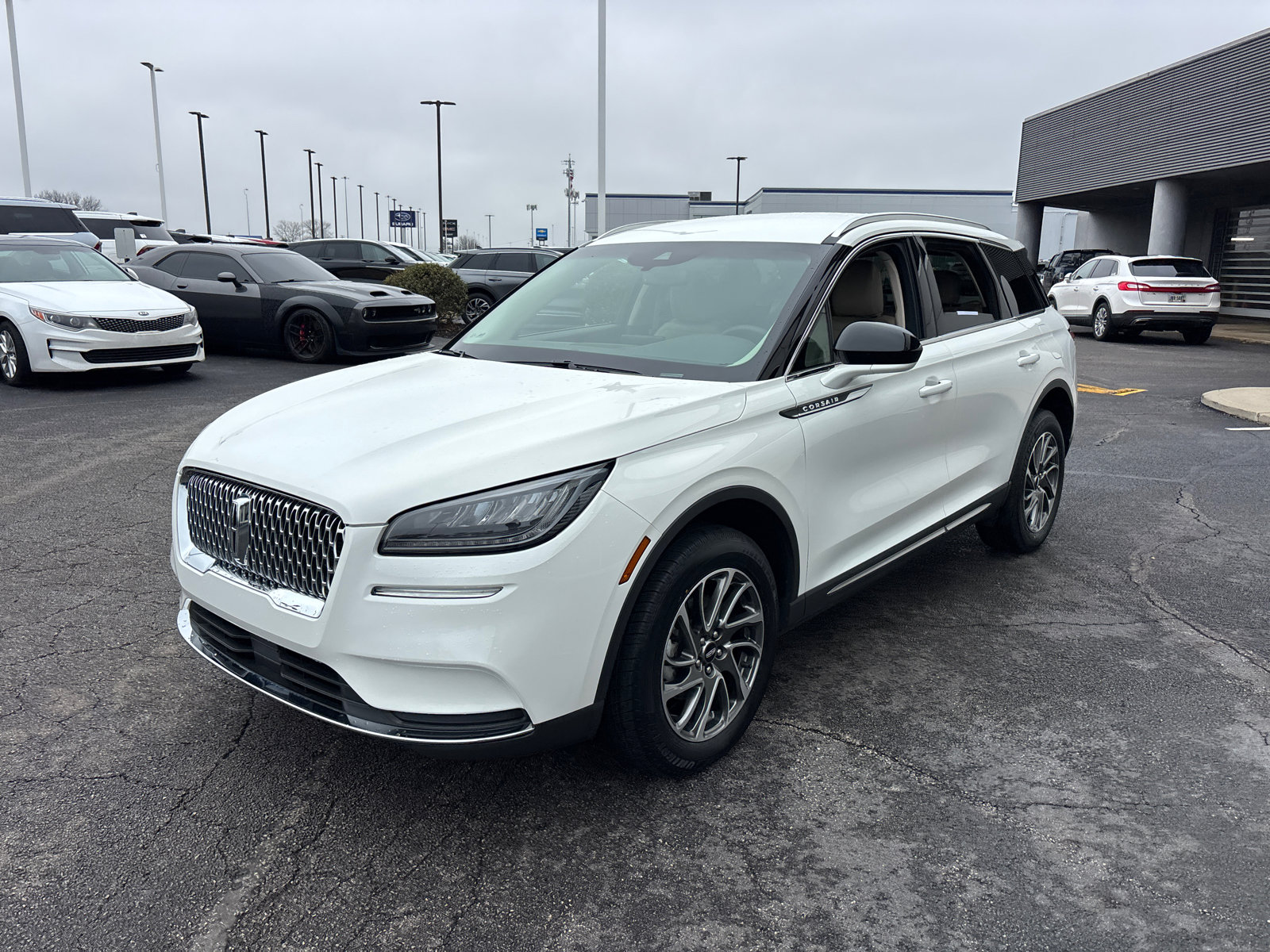 Certified 2022 Lincoln Corsair FWD image 3