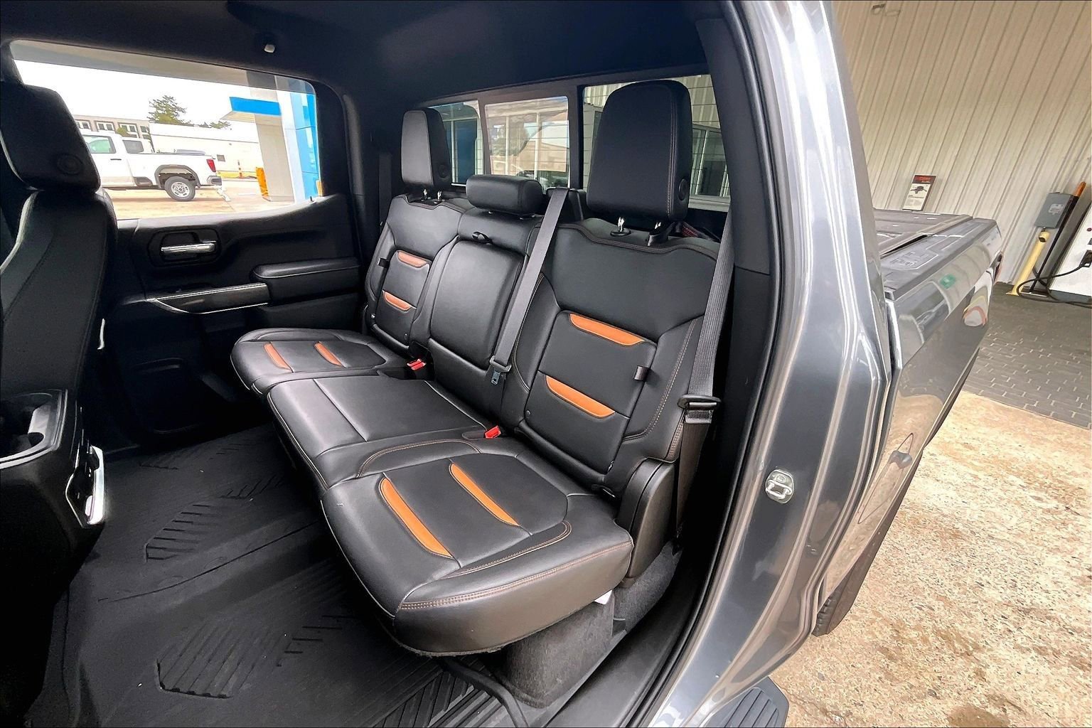 Used 2020 GMC Sierra 1500 AT4 w/ AT4 Premium Package AWD/4WD image 27