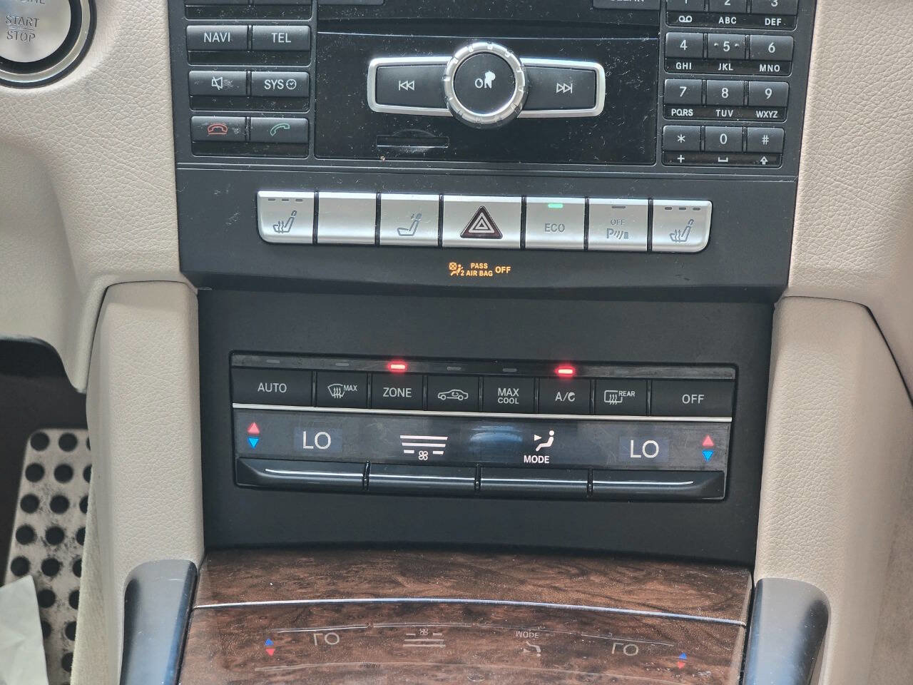 Used 2014 Mercedes-Benz E 350 4MATIC Wagon w/ Premium 1 Package image 18