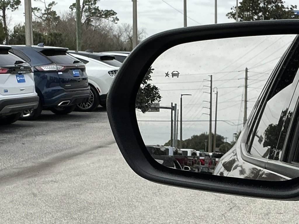 Used 2025 GMC Acadia Elevation image 36