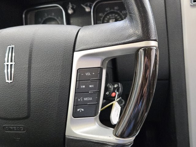 Used 2008 Lincoln MKX AWD image 27