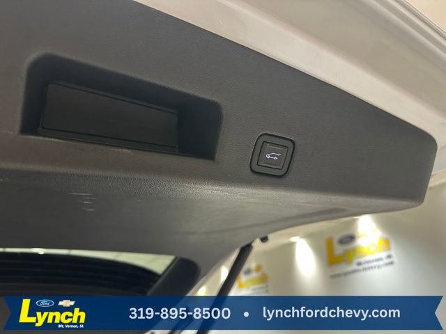 Used 2024 Chevrolet Traverse RS w/ LPO, Floor Liner Package image 21