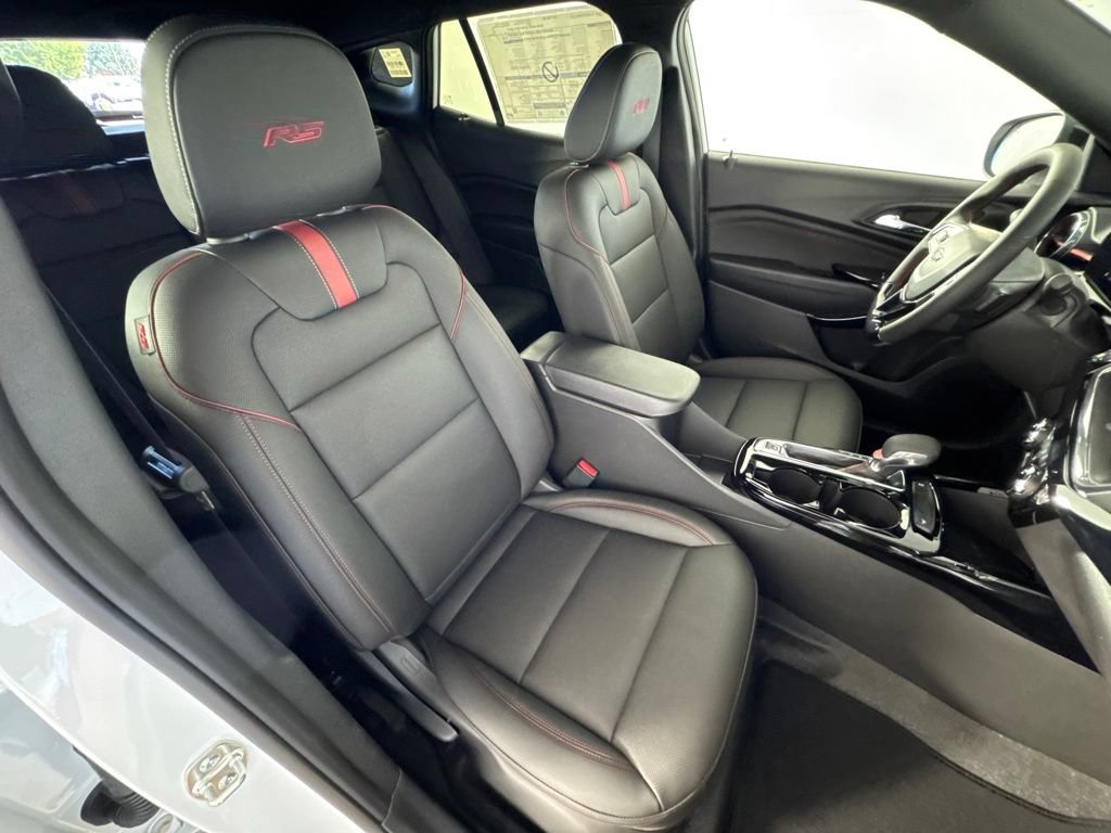 New 2026 Chevrolet Trax RS w/ Driver Confidence Package FWD image 30