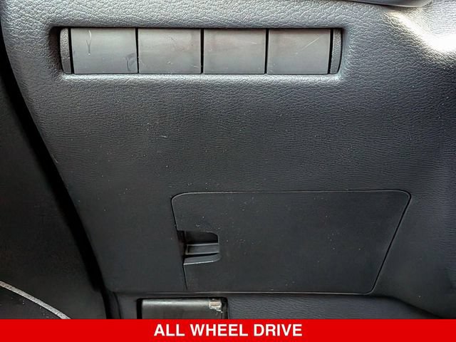 Certified 2025 Nissan Kicks SV AWD/4WD image 19