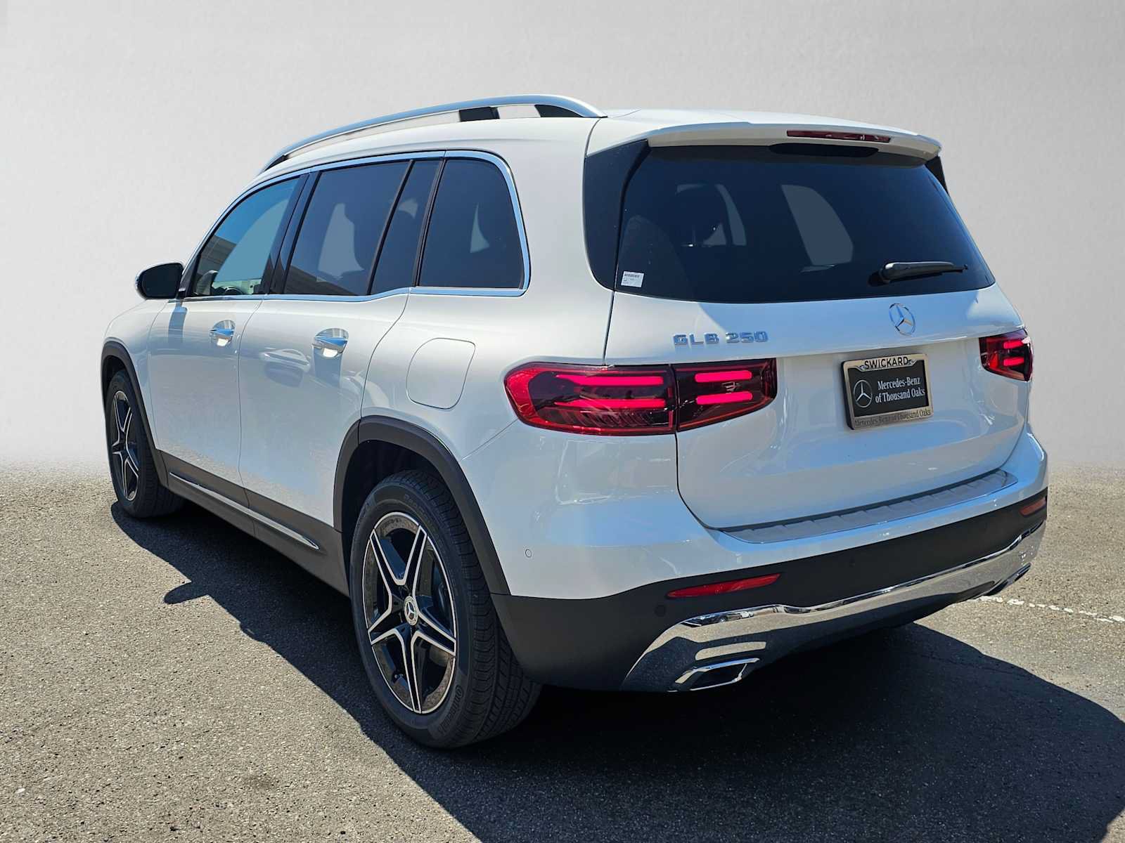 New 2026 Mercedes-Benz GLB 250 image 5
