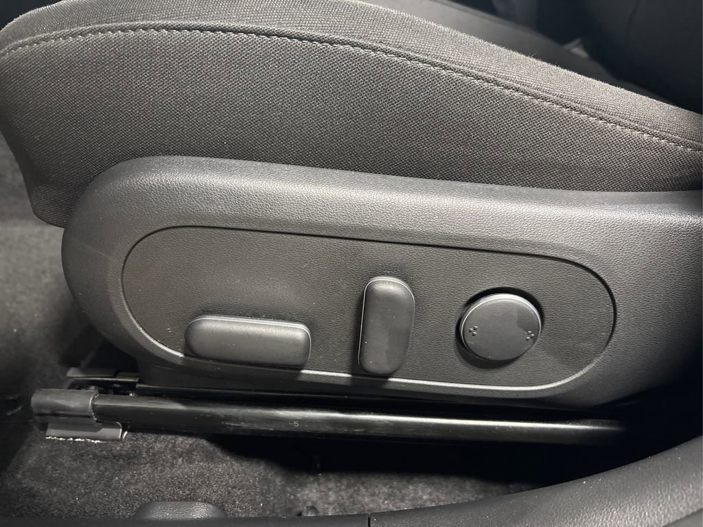 Used 2024 Hyundai Kona SEL w/ Convenience Package image 37