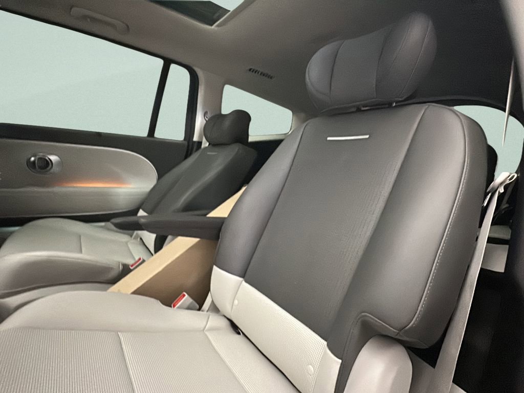 New 2026 Hyundai Ioniq 9 Limited image 13