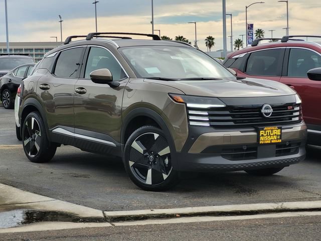 New 2026 Nissan Kicks SR w/ Cold Weather Package