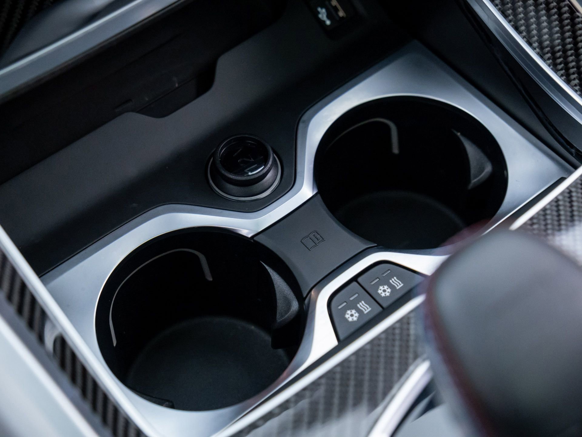 Used 2025 BMW X6 M Competition w/ Executive Package image 28