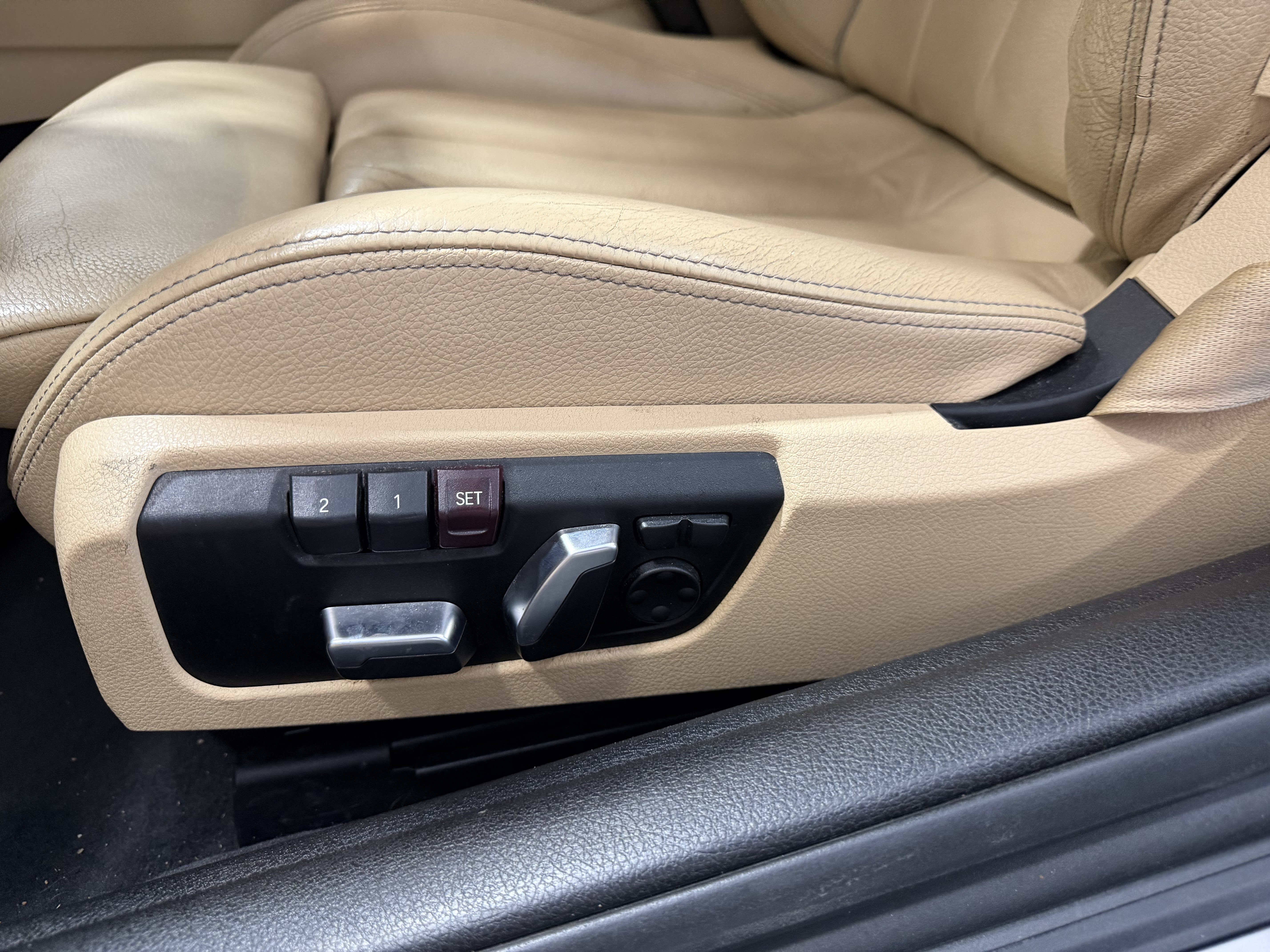 Used 2020 BMW 430i Convertible w/ Convenience Package RWD image 11