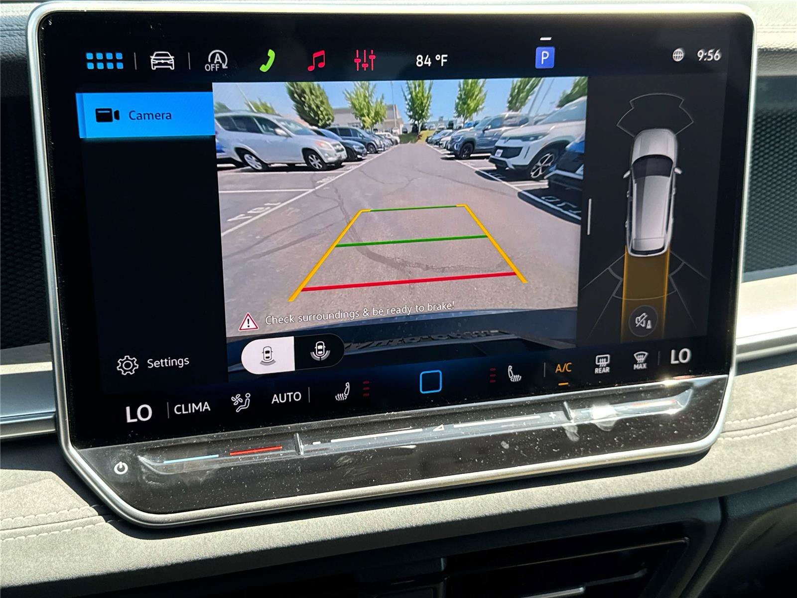 New 2026 Volkswagen Tiguan SE FWD image 21