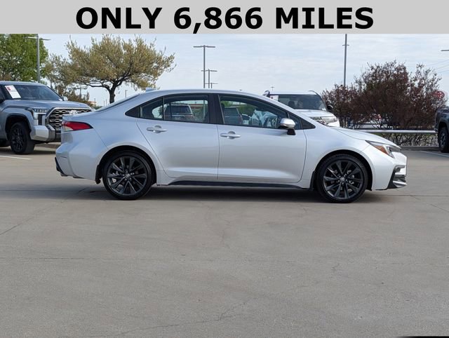 Used 2025 Toyota Corolla SE image 4