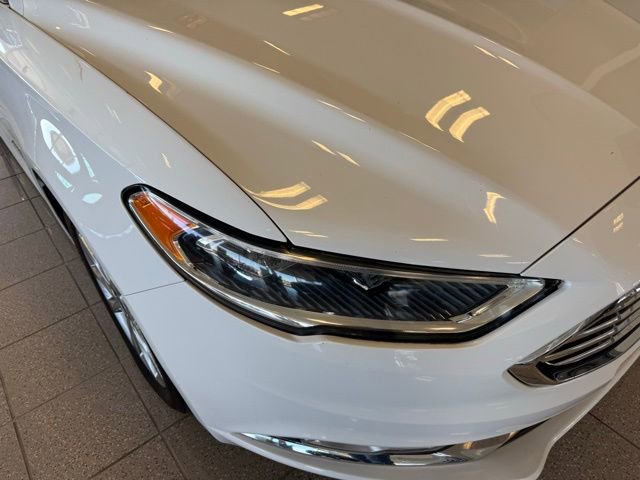 Used 2017 Ford Fusion SE w/ Equipment Group 602A image 9