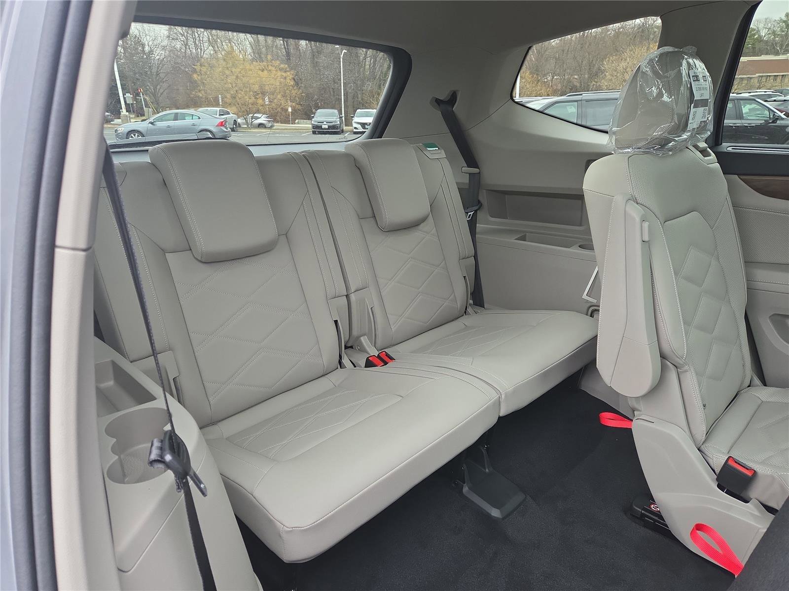 New 2026 Volkswagen Atlas SE image 32