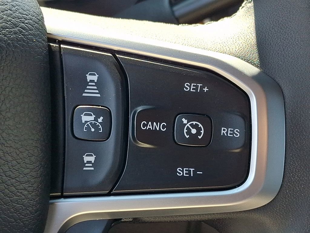 Used 2025 RAM 2500 Big Horn AWD/4WD image 26