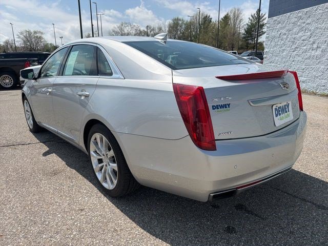 Used 2017 Cadillac XTS Luxury image 3