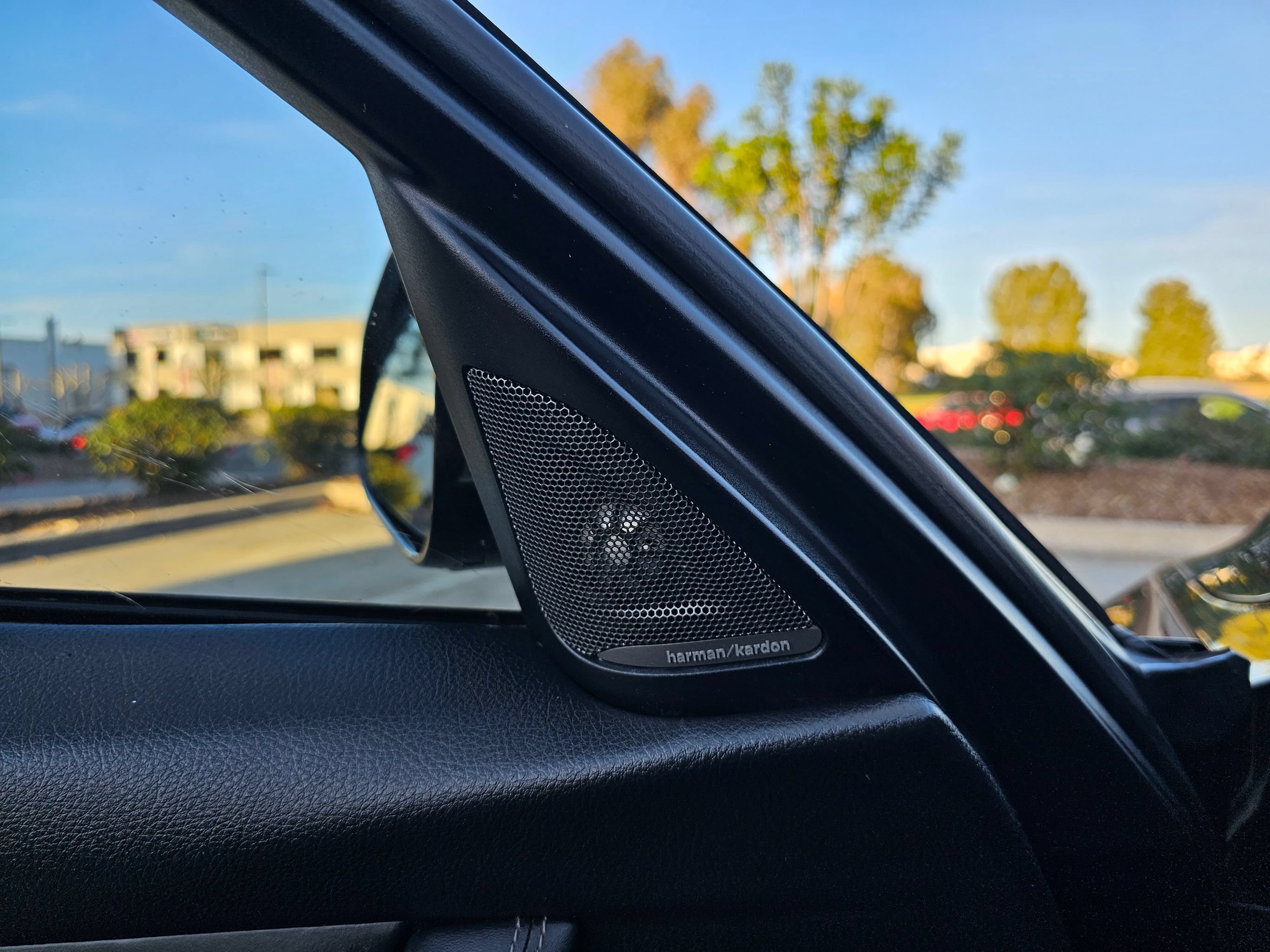 Used 2018 BMW M3 RWD image 35