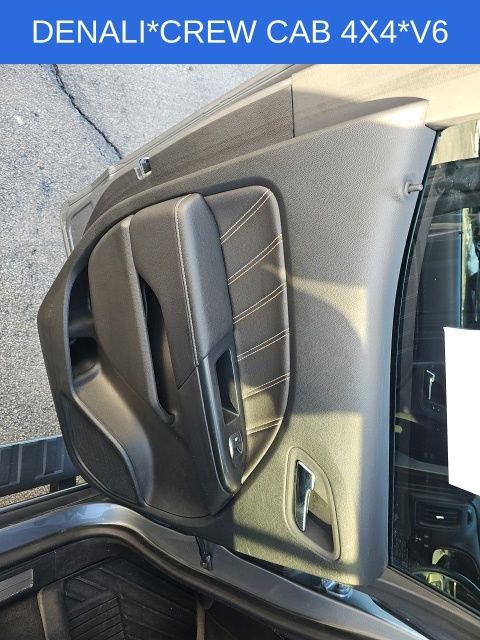 Used 2022 GMC Canyon Denali image 31