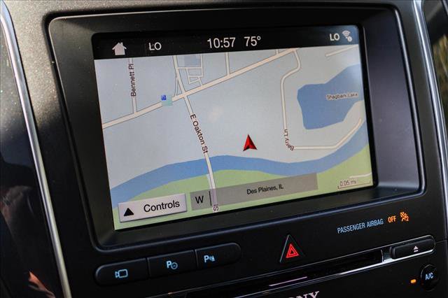 Used 2018 Ford Explorer Platinum image 17