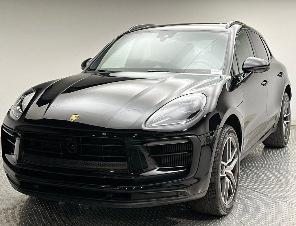 Used 2022 Porsche Macan S image 1
