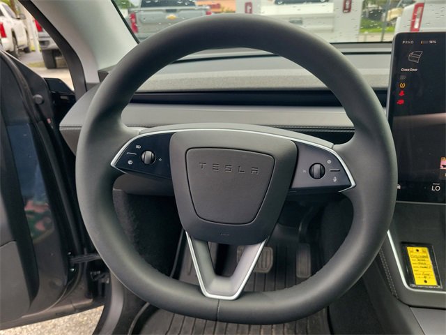 Used 2026 Tesla Model Y Long Range image 19
