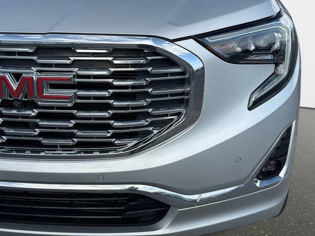 Used 2018 GMC Terrain Denali w/ Advanced Safety Package FWD image 9