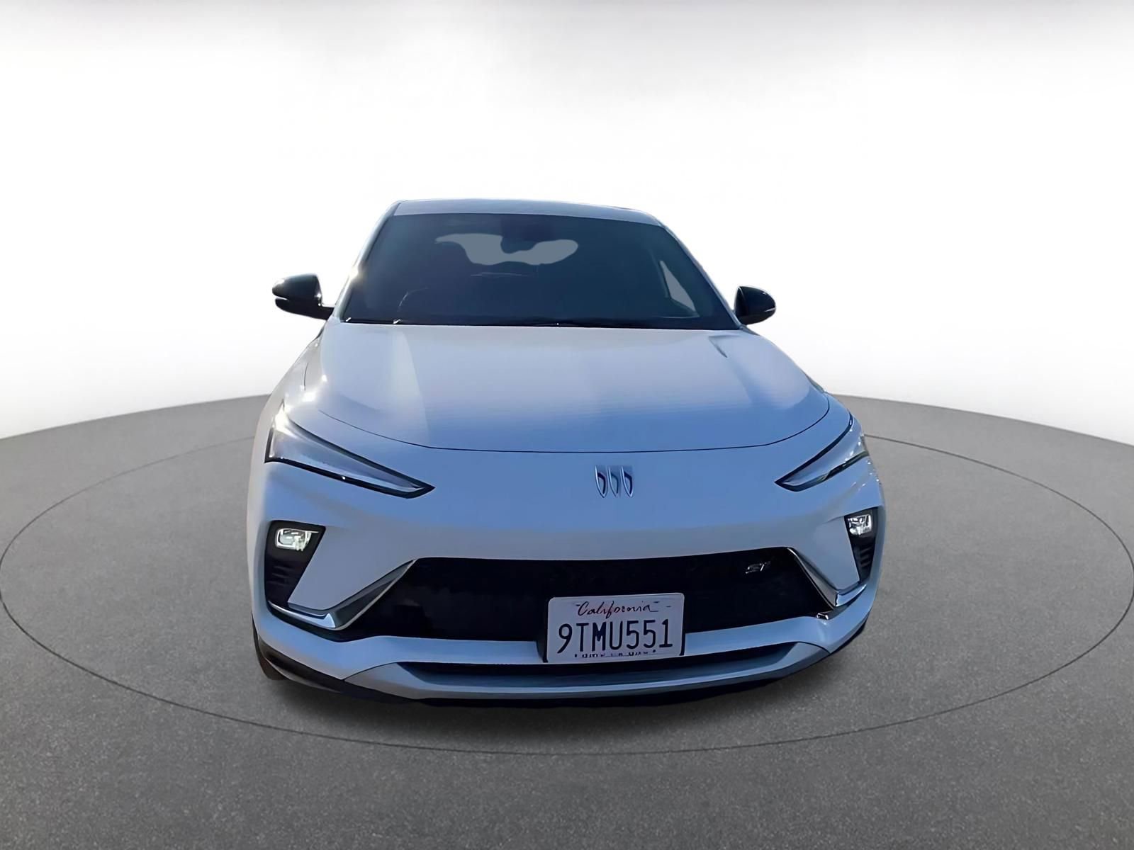 Used 2025 Buick Envista Sport Touring image 4