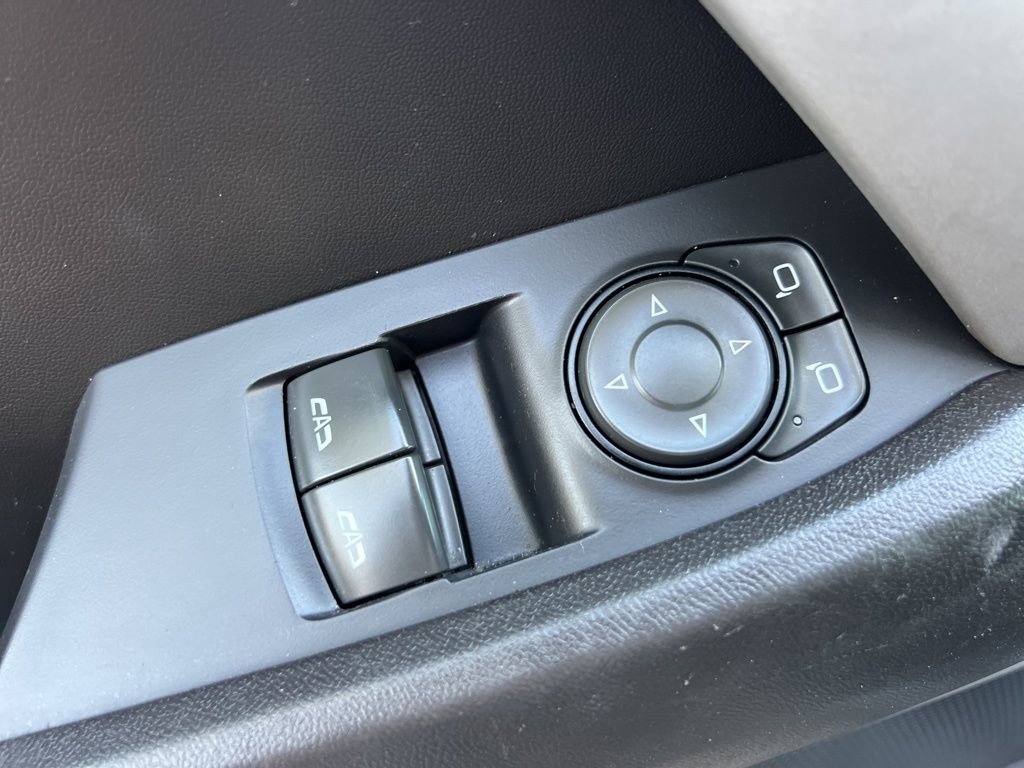 Used 2022 Chevrolet Camaro LT image 17