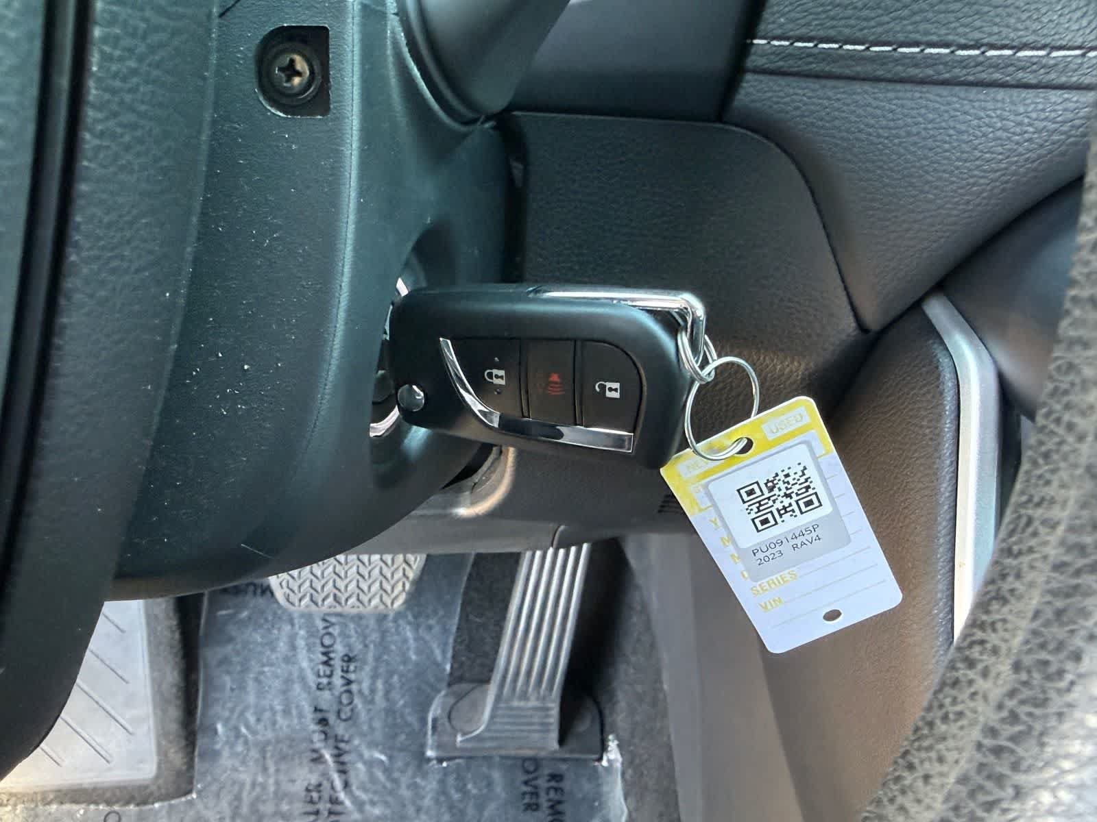 Used 2023 Toyota RAV4 LE AWD/4WD image 26