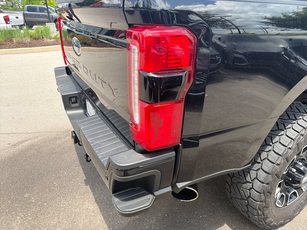 Used 2023 Ford F250 Lariat w/ Lariat Ultimate Package AWD/4WD image 50
