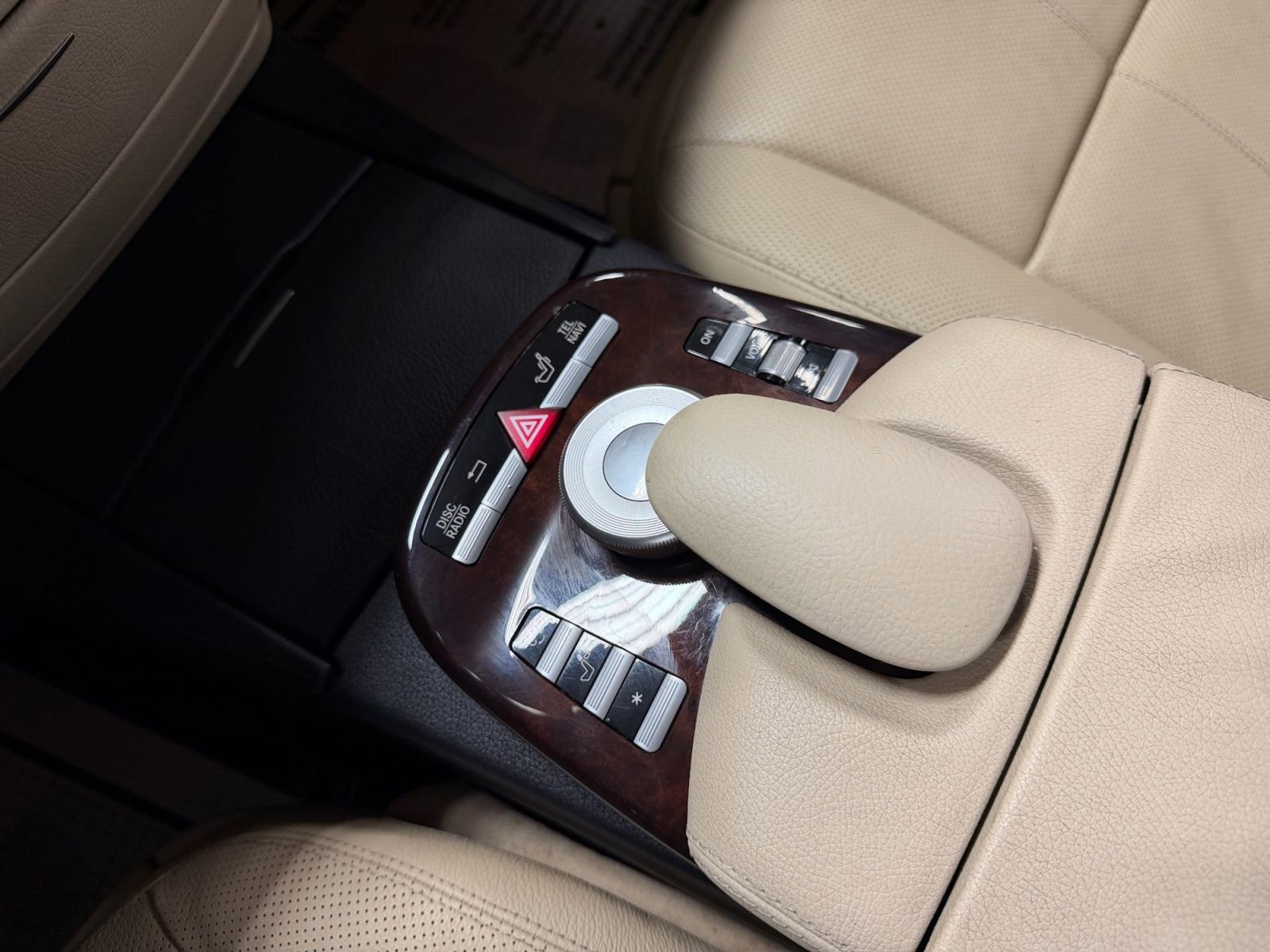 Used 2009 Mercedes-Benz S 550 image 31