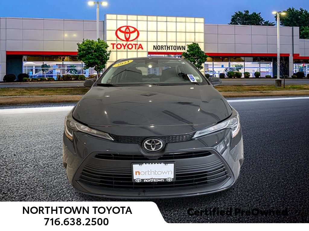 Used 2024 Toyota Corolla LE image 5