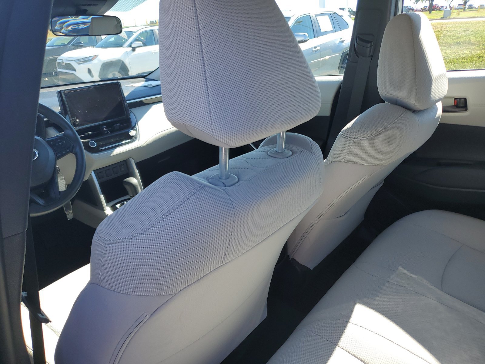 Used 2023 Toyota Corolla Cross L AWD/4WD image 14
