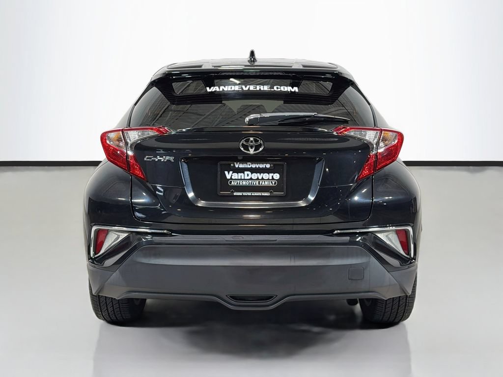 Used 2019 Toyota C-HR XLE FWD image 8