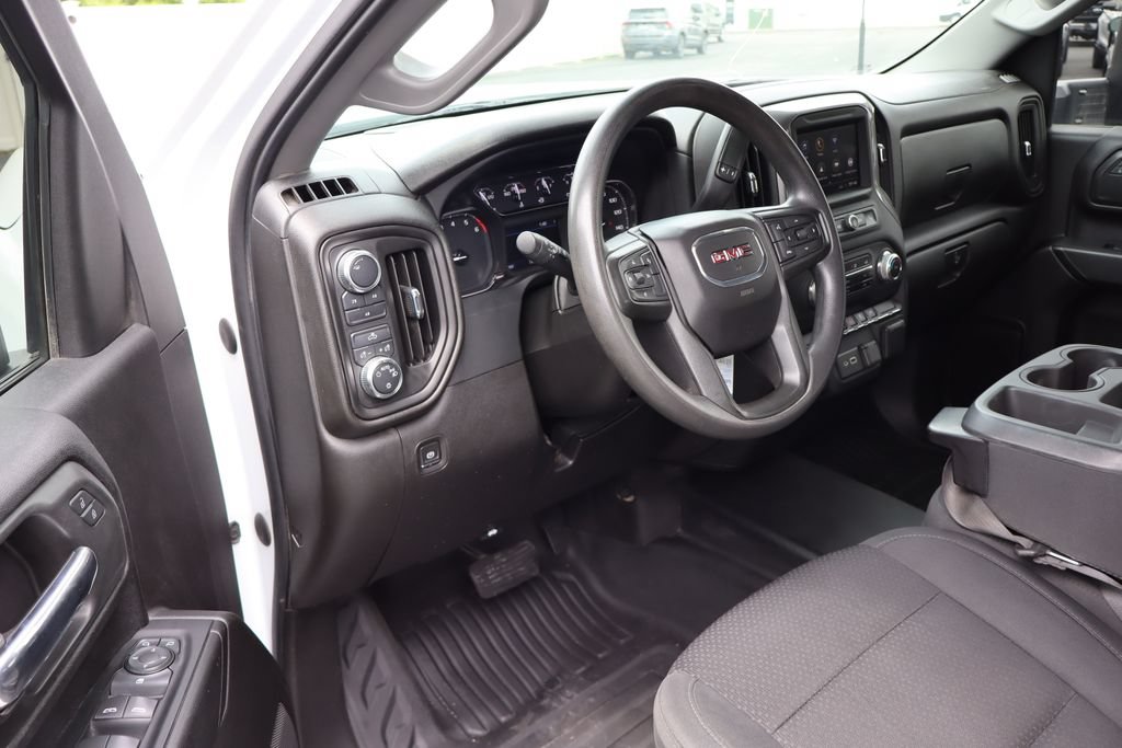 Used 2022 GMC Sierra 3500 Pro w/ Gooseneck/5TH Wheel Package AWD/4WD image 4