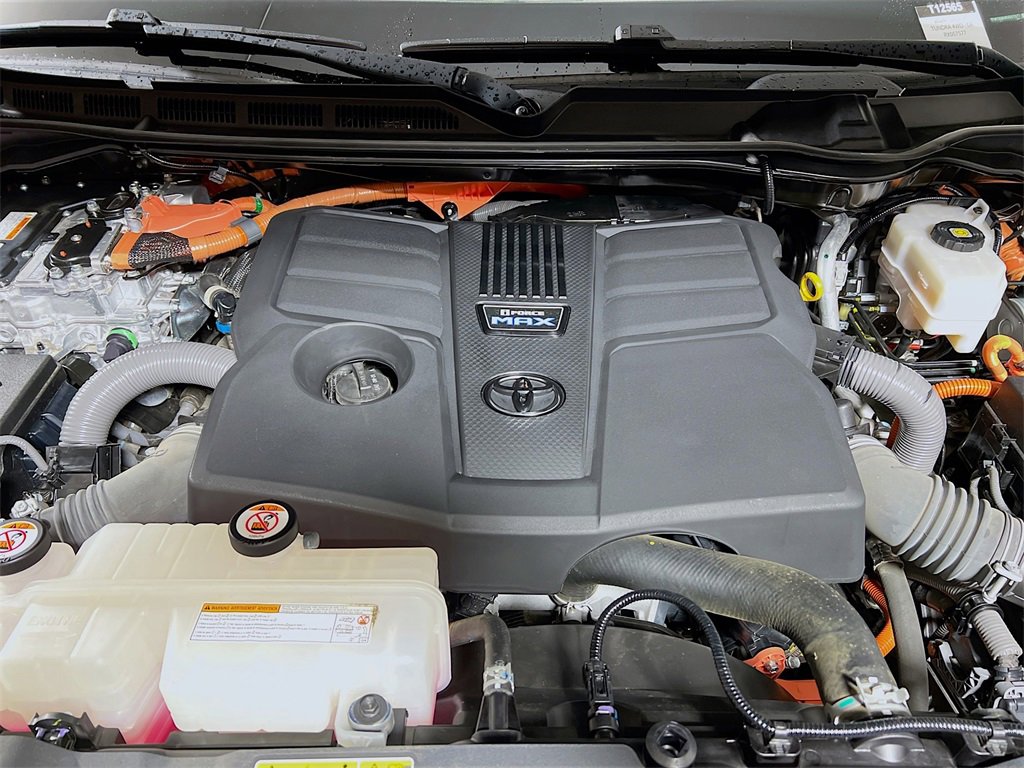 Used 2024 Toyota Tundra Limited w/ TRD Off-Road Package image 27