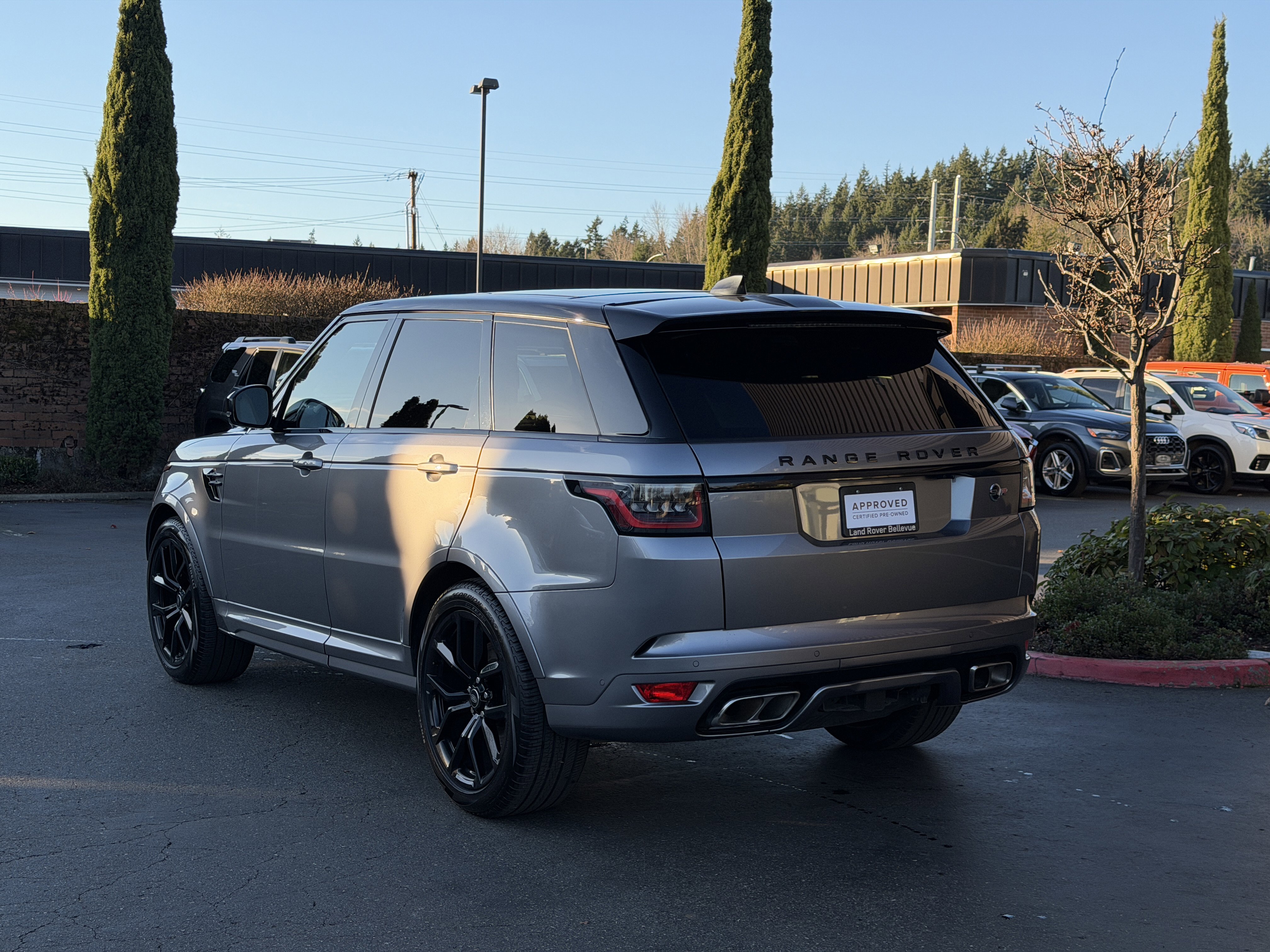 Certified 2022 Land Rover Range Rover Sport SVR image 6