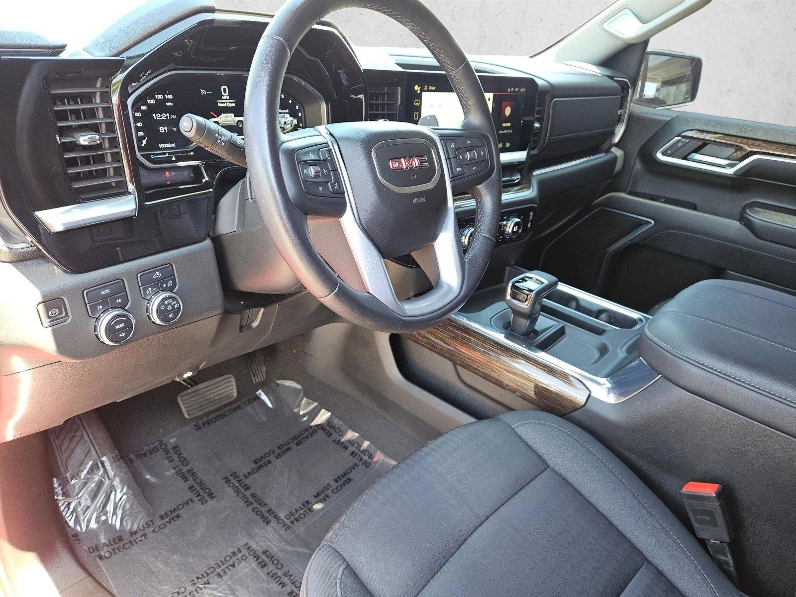 Used 2023 GMC Sierra 1500 Elevation AWD/4WD image 10