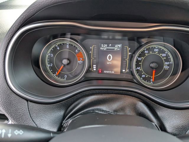 Used 2019 Jeep Cherokee Latitude Plus w/ Comfort/Convenience Group image 13