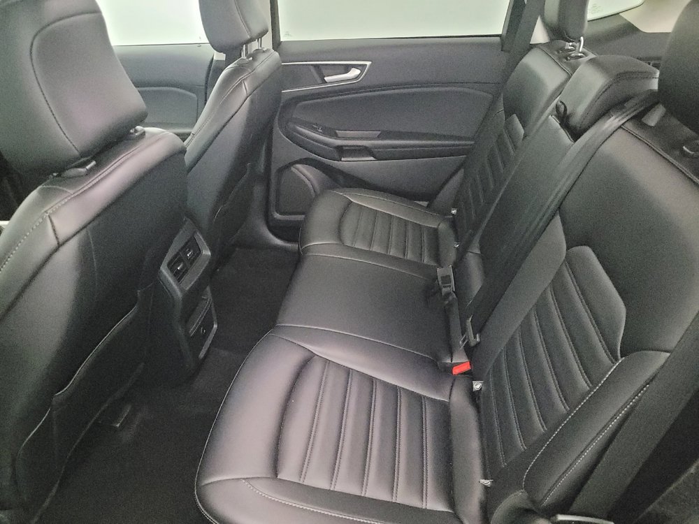 Used 2024 Ford Edge SEL image 18