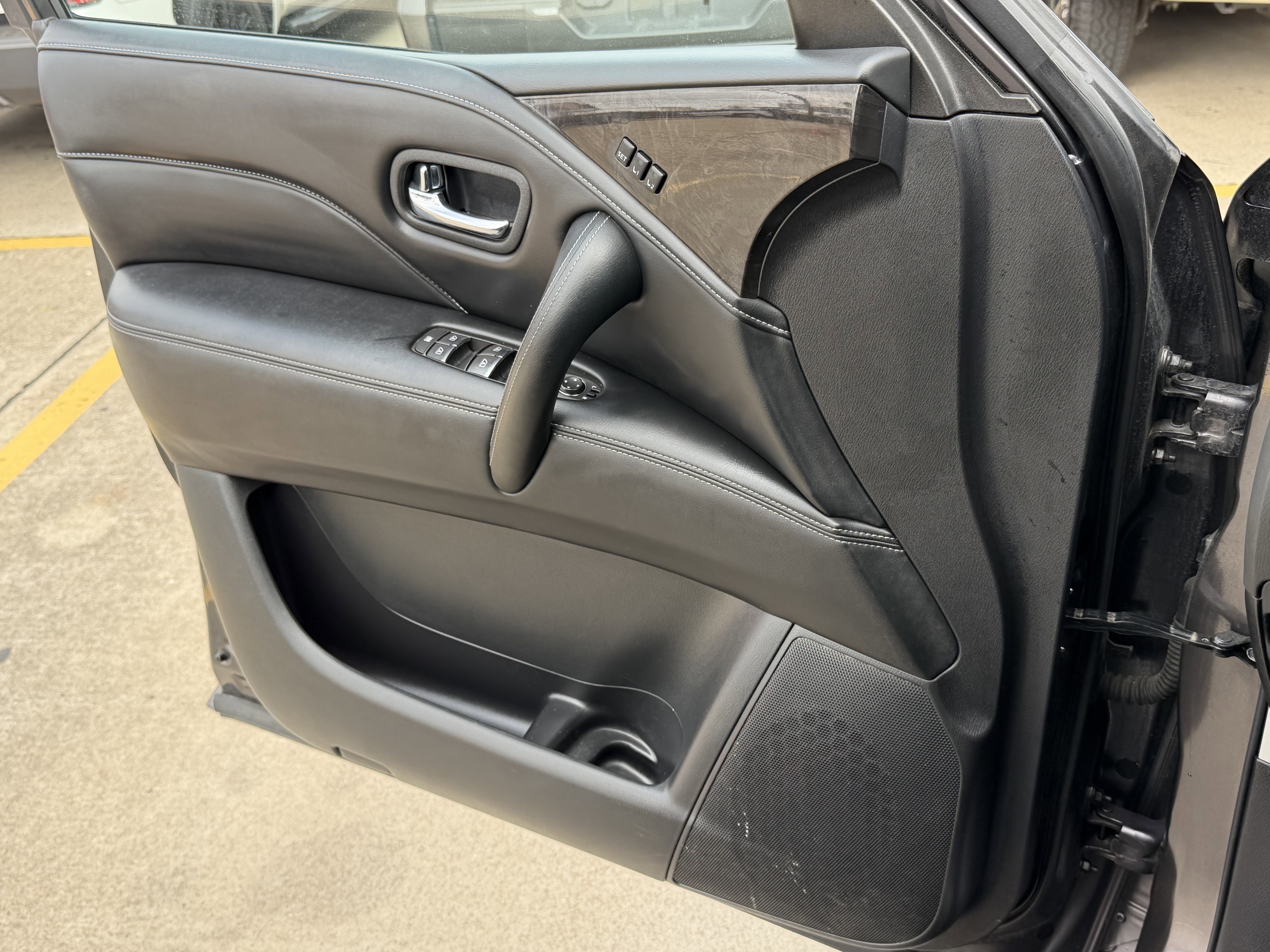 Used 2024 INFINITI QX80 Luxe AWD/4WD image 25