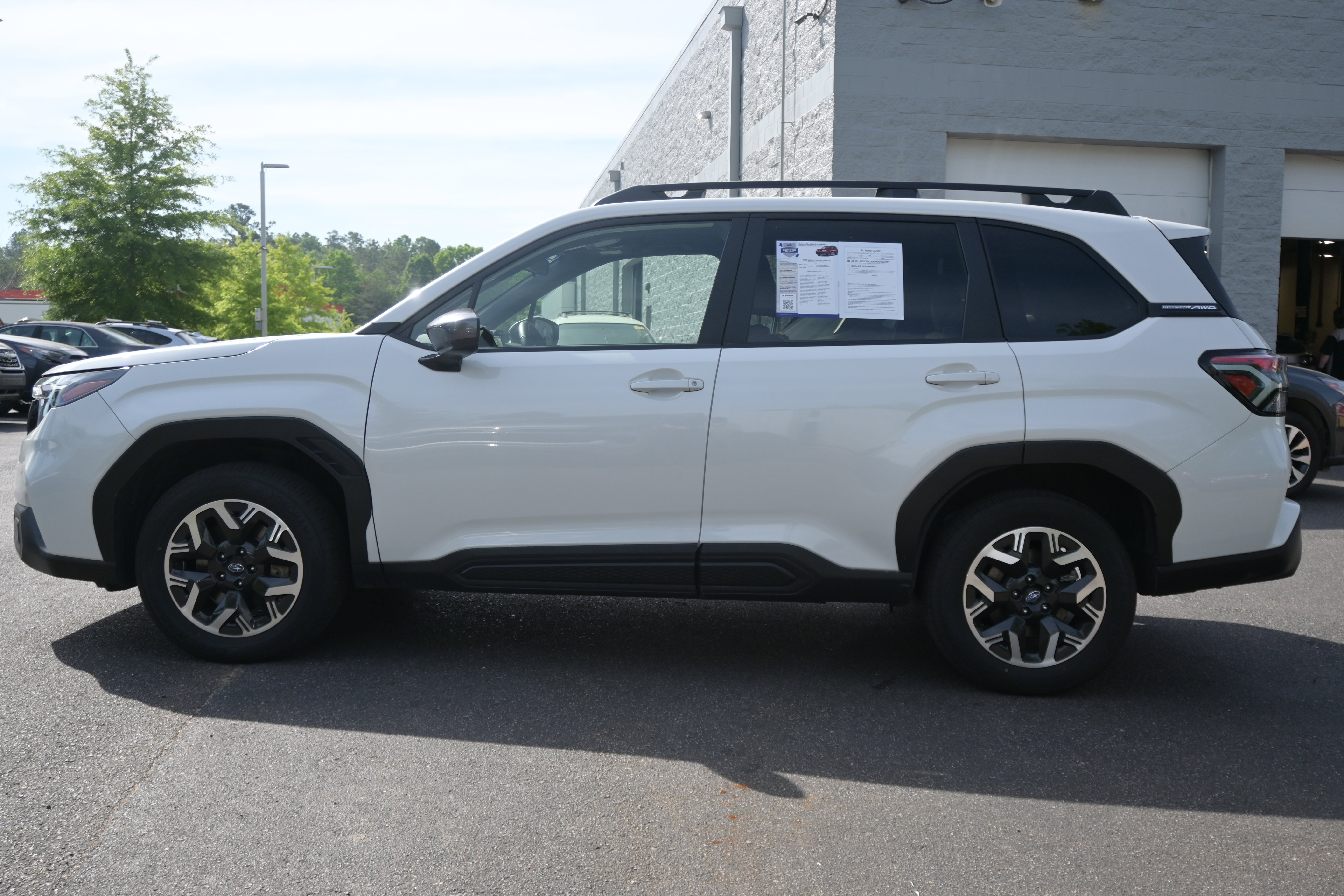 Certified 2025 Subaru Forester Premium AWD/4WD image 6