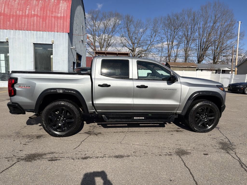 Used 2024 Chevrolet Colorado Trail Boss w/ Technology Package image 2
