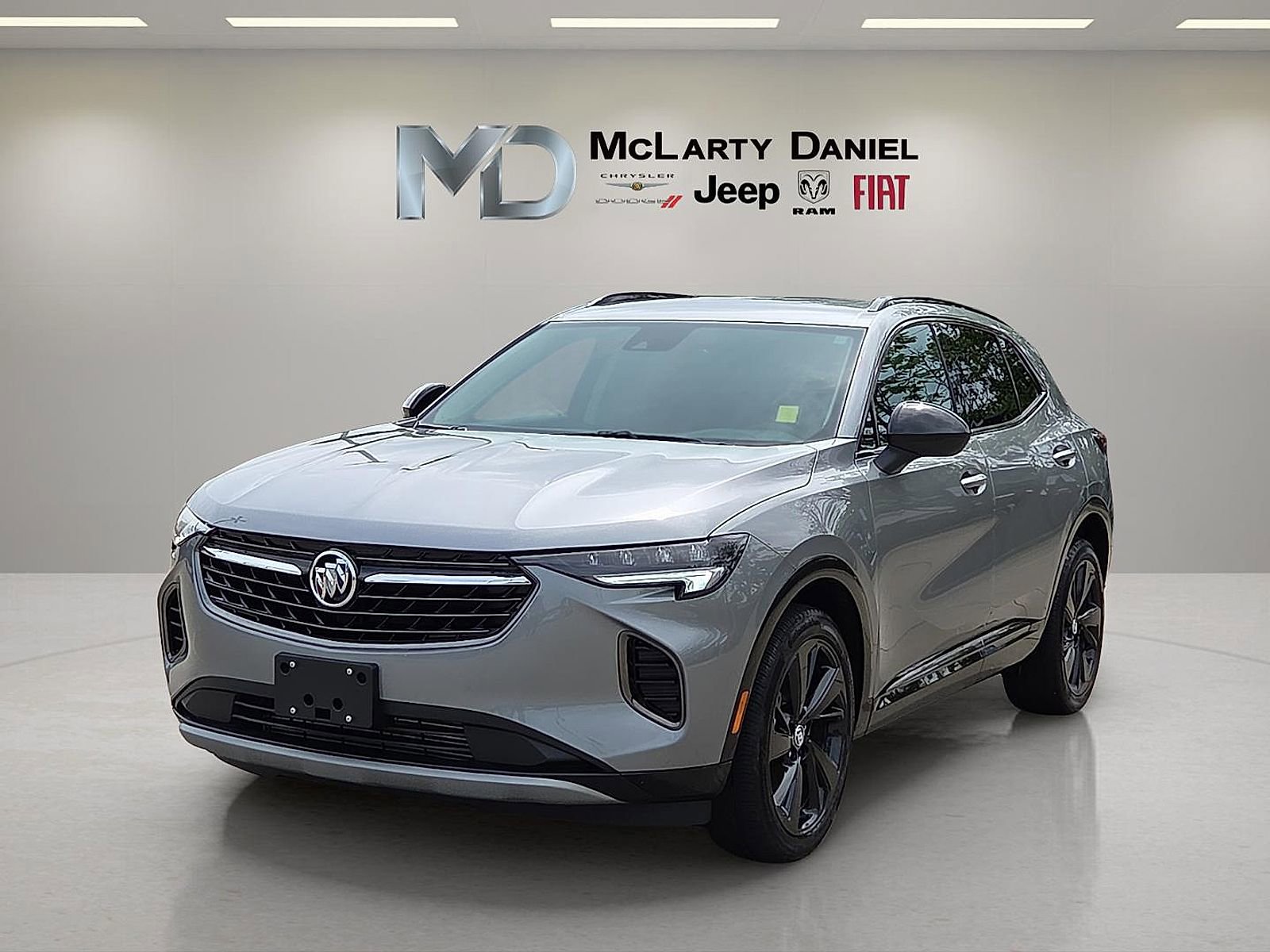 Used 2023 Buick Envision Preferred w/ Sport Touring Package AWD/4WD image 2