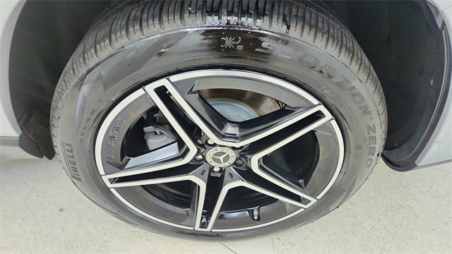 Used 2025 Mercedes-Benz GLS 450 4MATIC image 65