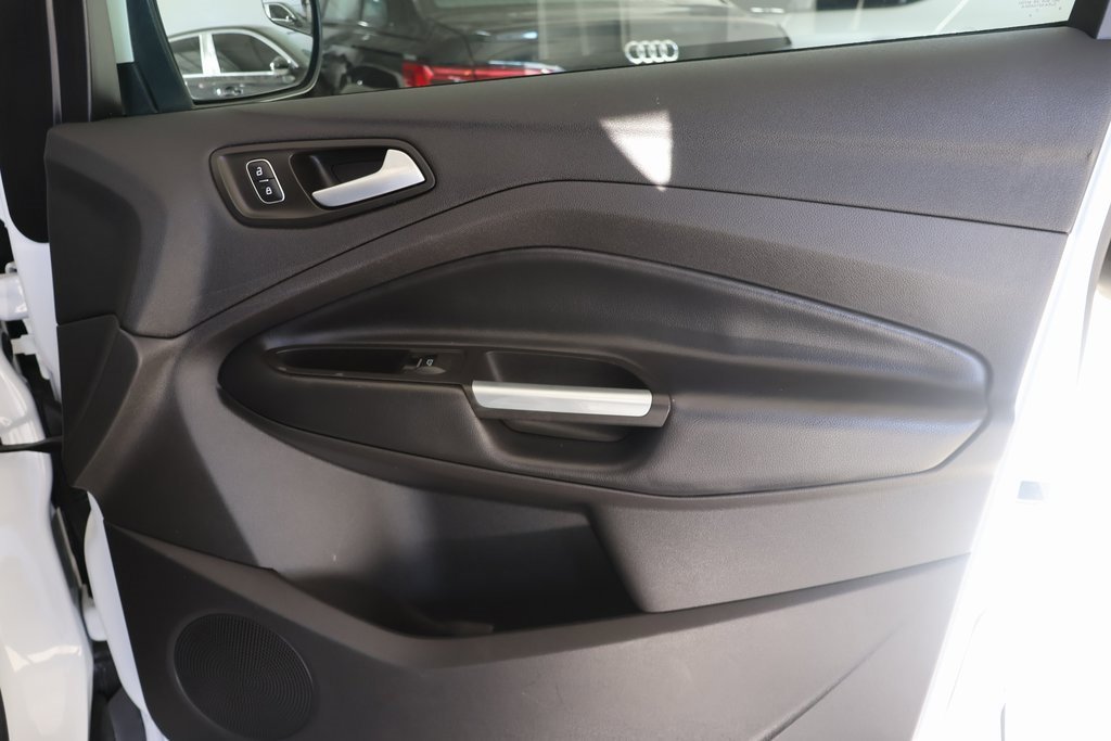 Used 2019 Ford Escape SE image 11