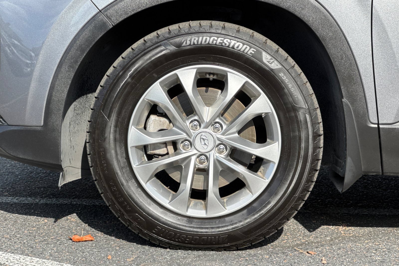 Used 2019 Hyundai Santa Fe SE AWD/4WD image 23