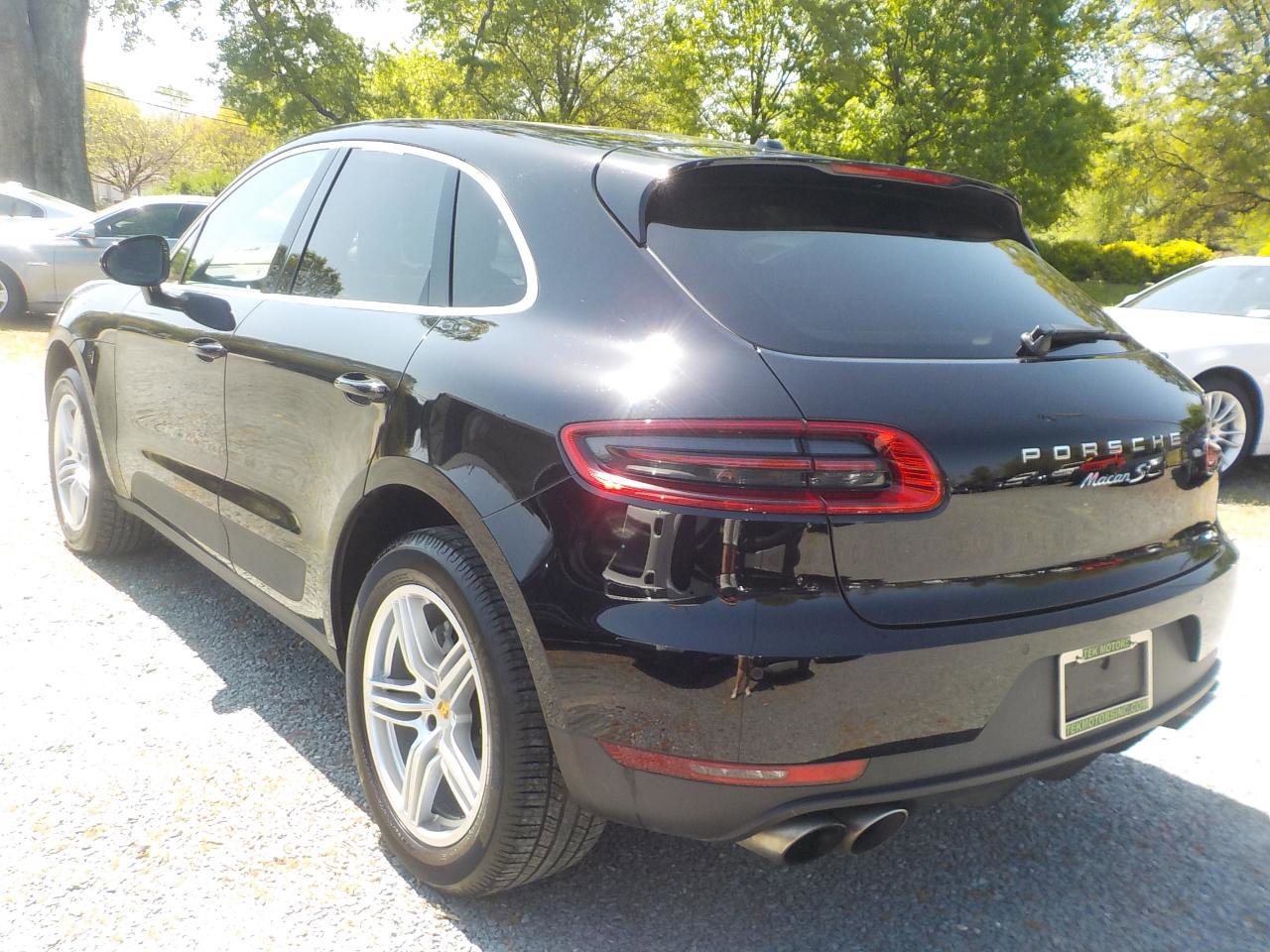 Used 2017 Porsche Macan S AWD/4WD image 3