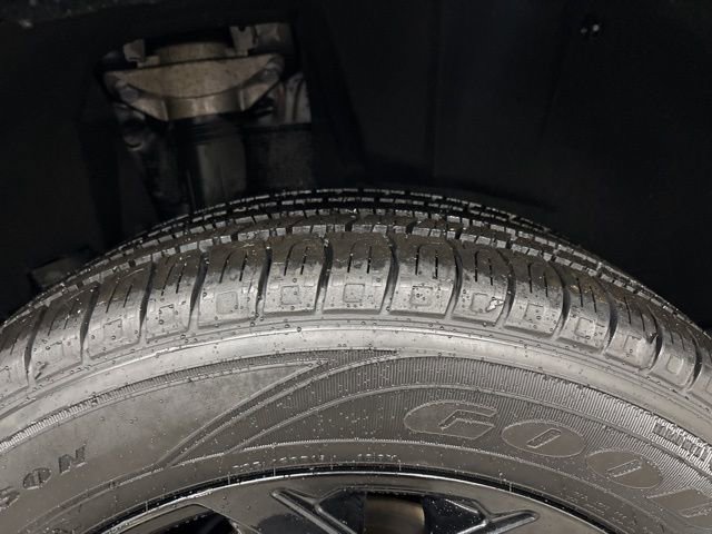 Used 2022 Toyota RAV4 XSE image 8