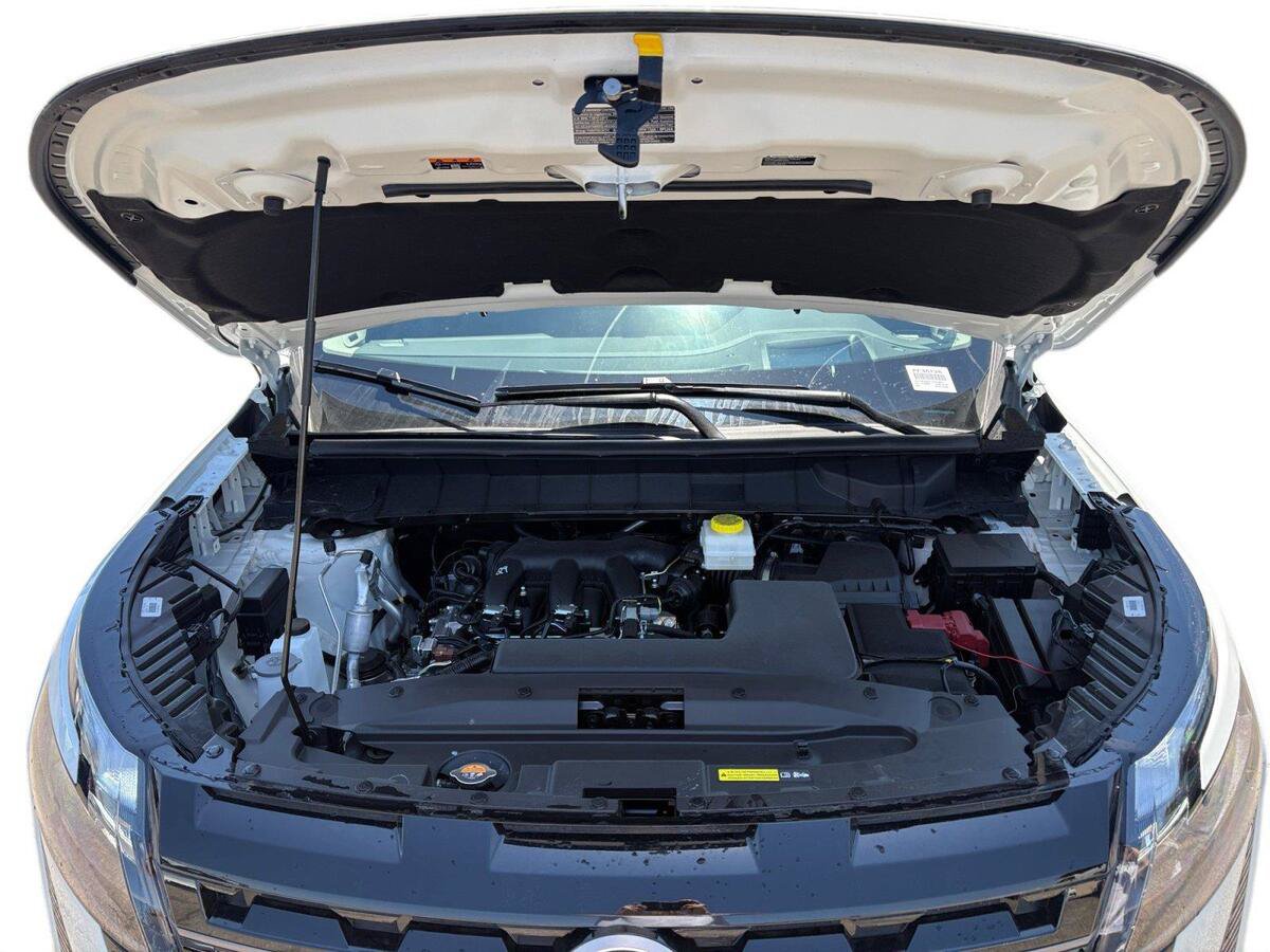 New 2026 Nissan Pathfinder Platinum AWD/4WD image 18